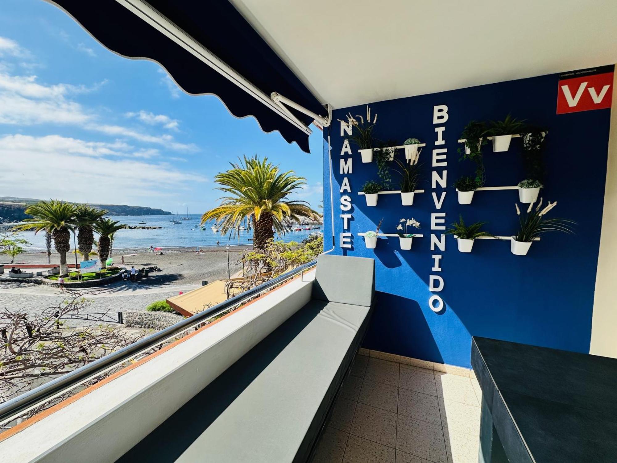 Pambnb - Chic Beachside Apartment Playa San Juan Экстерьер фото