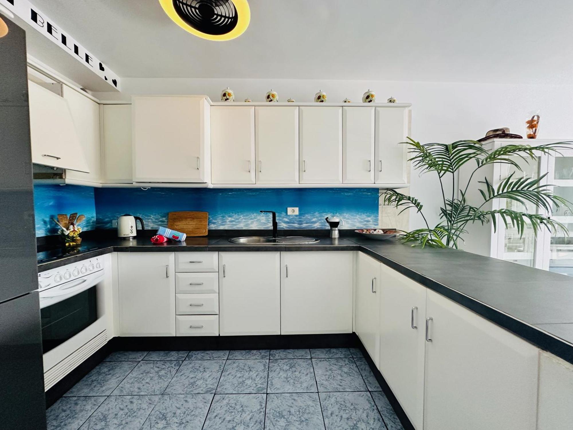 Pambnb - Chic Beachside Apartment Playa San Juan Экстерьер фото